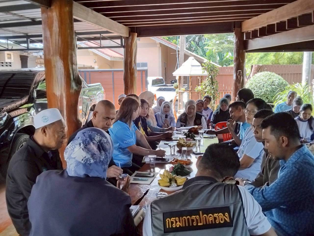 พช.ปะนาเระ ร่วมประชุมสภาสันติสุข (สภาประชาธิปไตย) ตำบลบ้านกลาง ประจำเดือน กันยายน 2568 