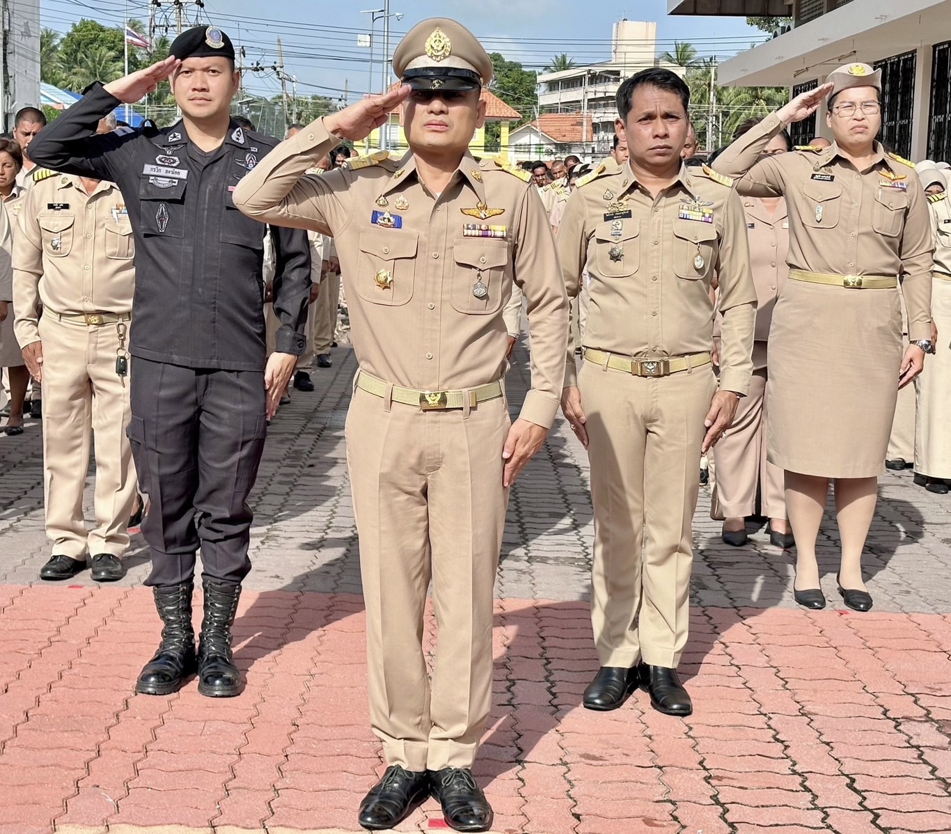 พช.ปะนาเระ ร่วมกิจกรรมเคารพธงชาติ ณ ที่ว่าการอำเภอปะนาเระ  